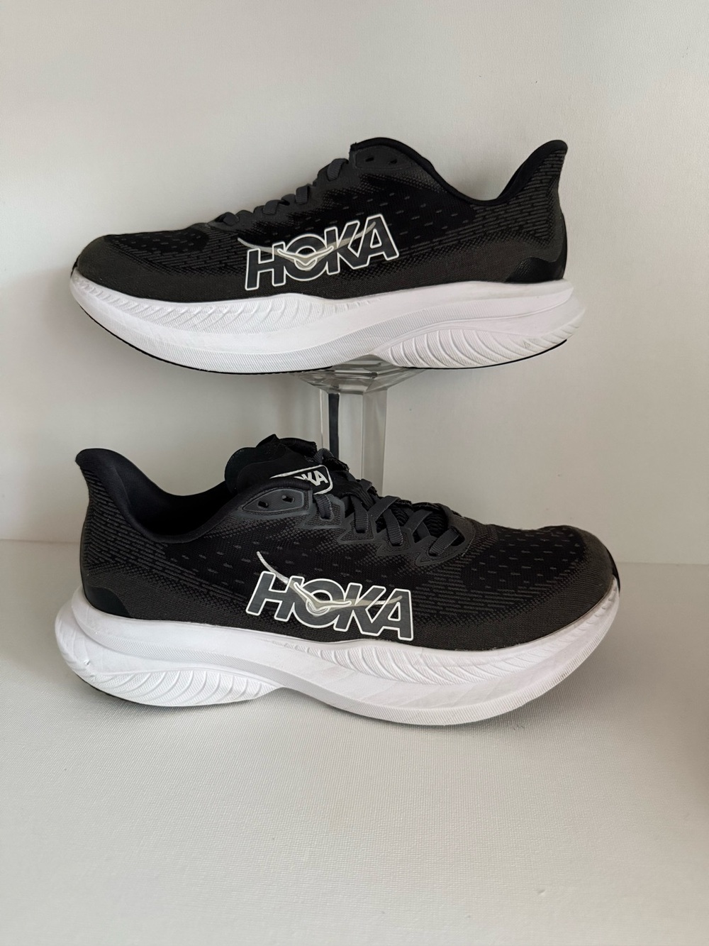 HOKA MACH 6 Women's Black and White Running Sneakers